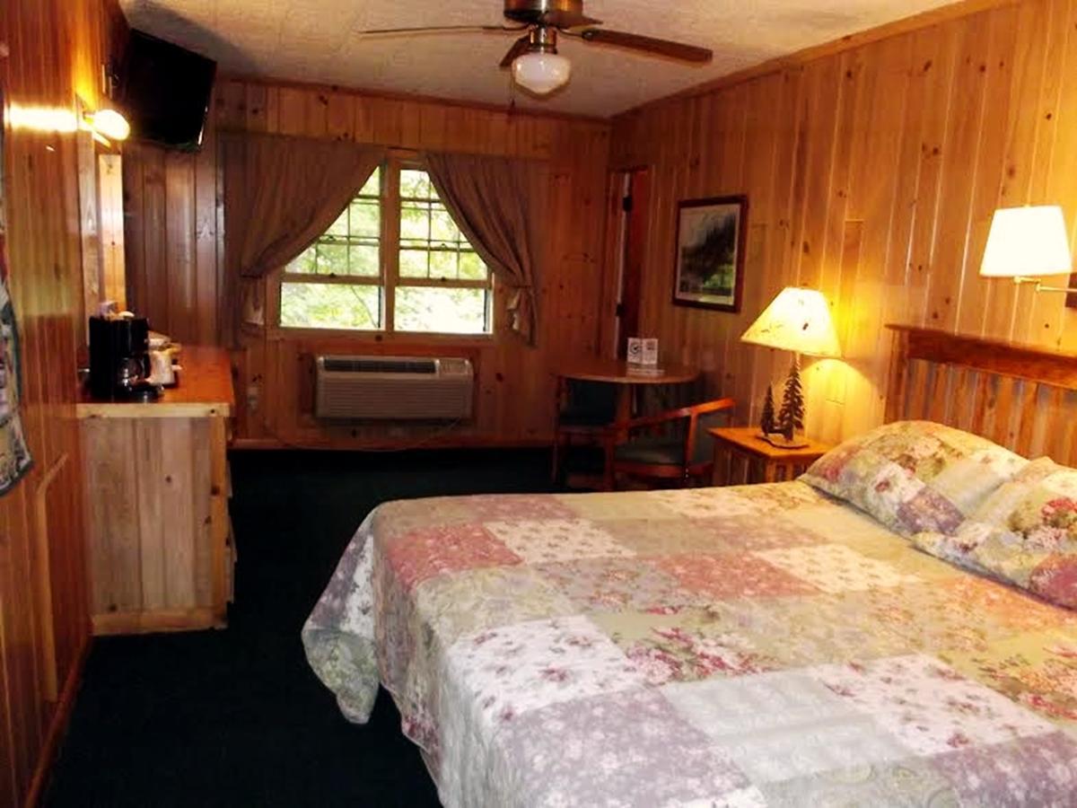 Mitchell's And Cottages Hotel